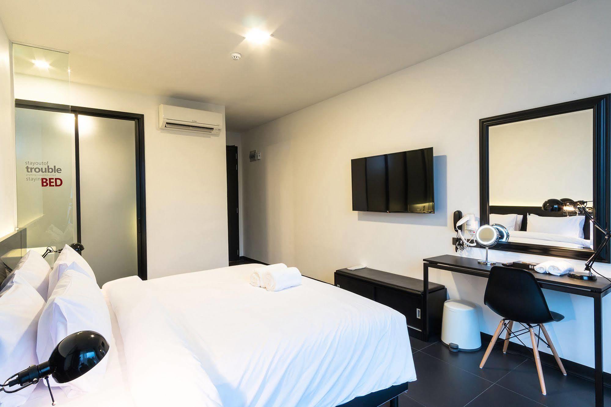 Bed Chiangmai Gate- Adults Only Hotell Chiang Mai Exteriör bild