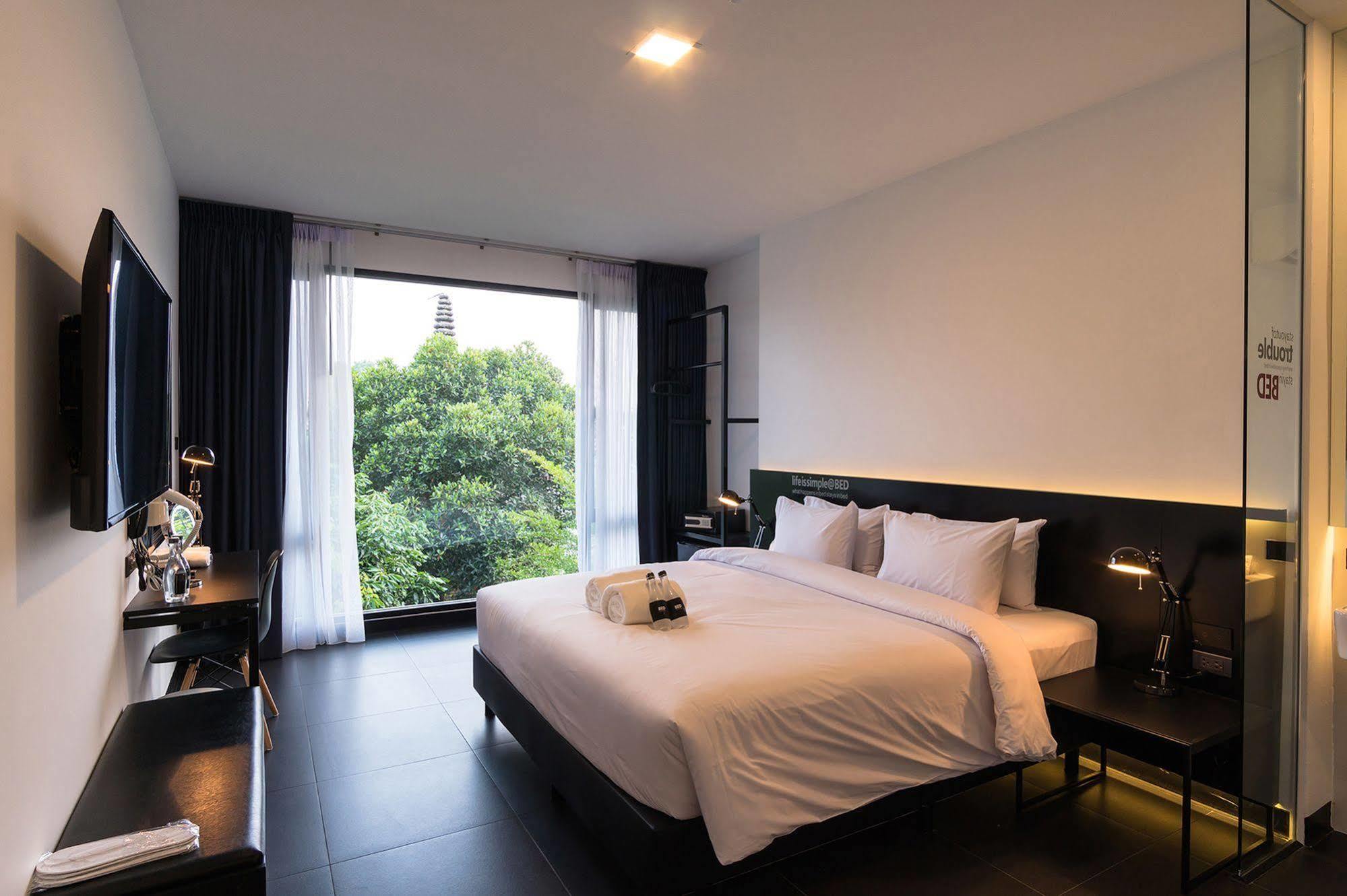 Bed Chiangmai Gate- Adults Only Hotell Chiang Mai Exteriör bild